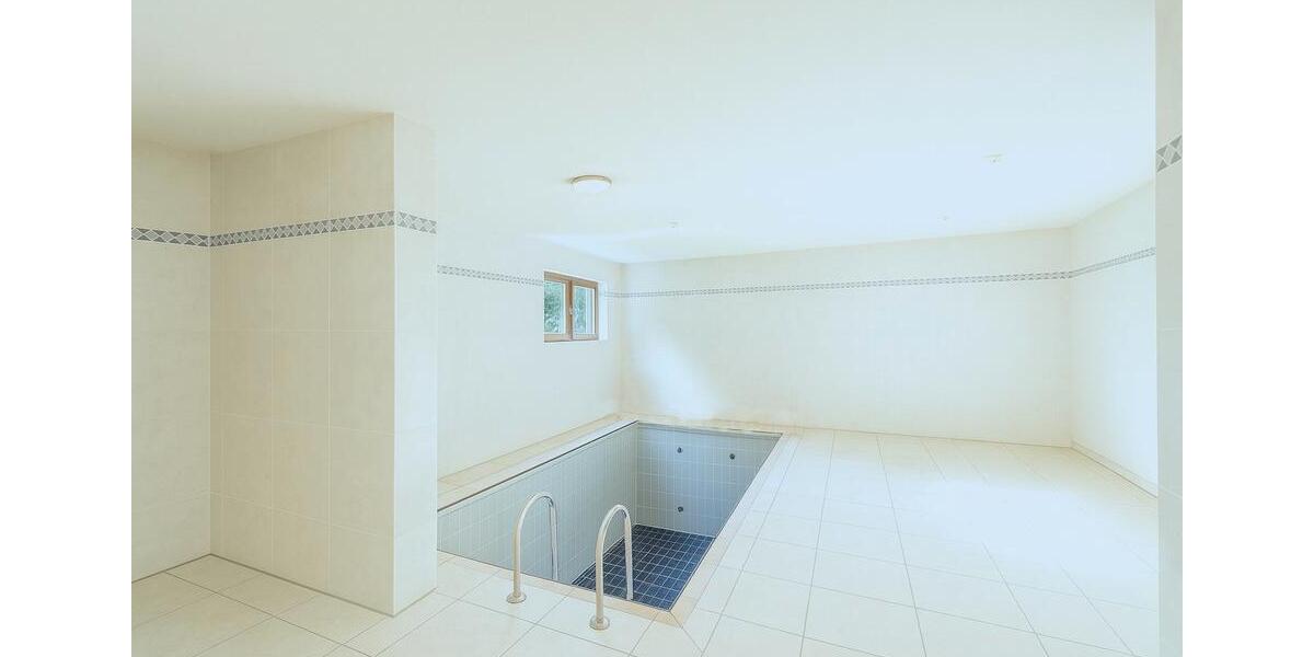 Doppelhaushälfte Nürnberg Erlenstegen - 12 Zimmer, 312 m&sup2;, 1.210.000&euro; | Angebot:27102031