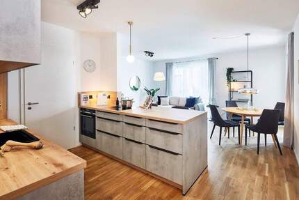 RESERVIERT: LICHT & SONNE PUR! helle 4-Zimmer-Wohnung mit gr. Sonnenbalkon! Sie erhalten sogar noch den KfW-Zuschuss in Höhe von 26.250€! 4 zimmer