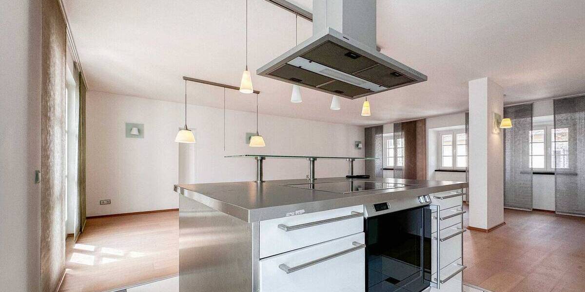 Etagenwohnung Nürnberg Sebald - 3 Zimmer, 100 m&sup2;, 449.000&euro; | Angebot:26820307