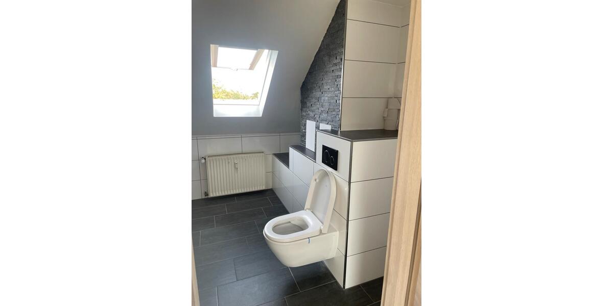 Dachgeschoßwohnung Fürth Südstadt - 2 Zimmer, 45 m&sup2;, 750&euro; | Angebot:25645644