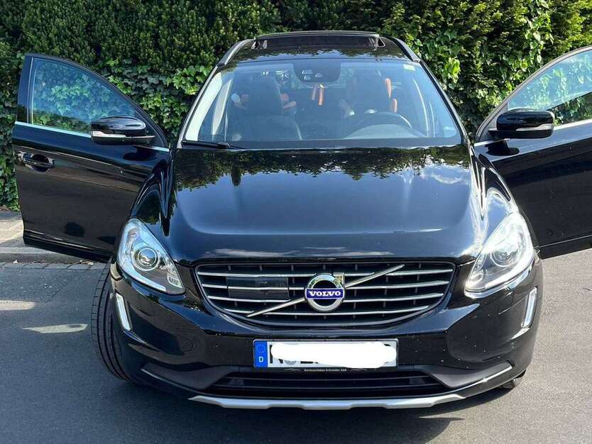Volvo XC60 68.400 km 23.900 € Nürnberg 90402