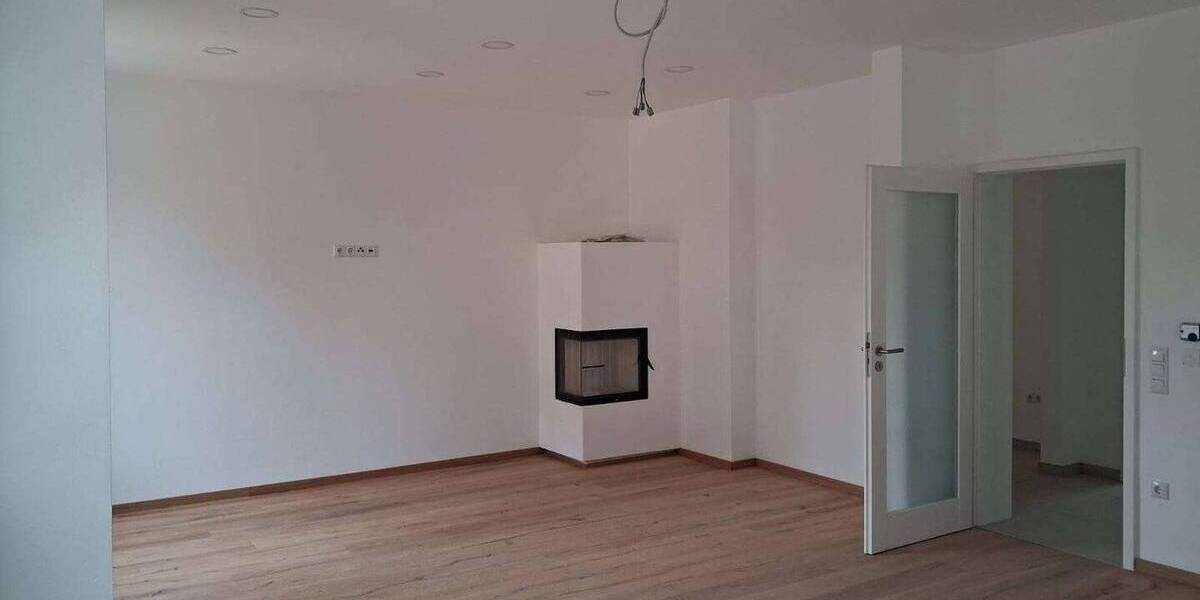 Etagenwohnung Forchheim - 2 Zimmer, 110 m&sup2;, 1.295&euro; | Angebot:26450966