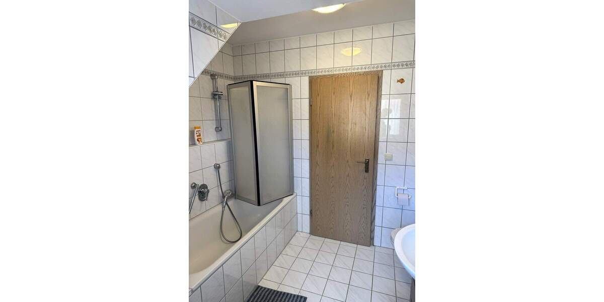 Etagenwohnung Erlangen Büchenbach - 2 Zimmer, 72 m&sup2;, 690&euro; | Angebot:25728900