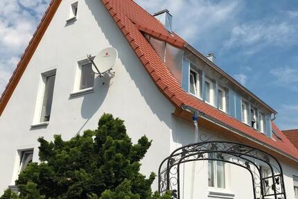 Haus Roth - 8 Zimmer, 150 m&sup2;, 1.450&euro; | Angebot:26237528