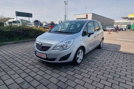 Opel Meriva 153.000 km 2.750 &euro; Nürnberg 90431