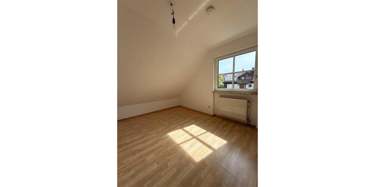 Doppelhaushälfte Burgthann - 5 Zimmer, 118 m&sup2;, 1.540&euro; | Angebot:26440405