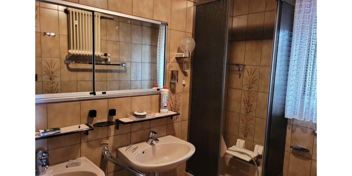 Mehrfamilienhaus, Wohnhaus Nürnberg Altenfurt - 7 Zimmer, 180 m&sup2;, 800.000&euro; | Angebot:26614717
