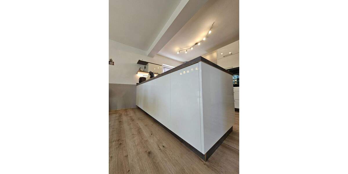 Etagenwohnung Burgthann Ezelsdorf - 7 Zimmer, 210 m&sup2;, 649.000&euro; | Angebot:25721079