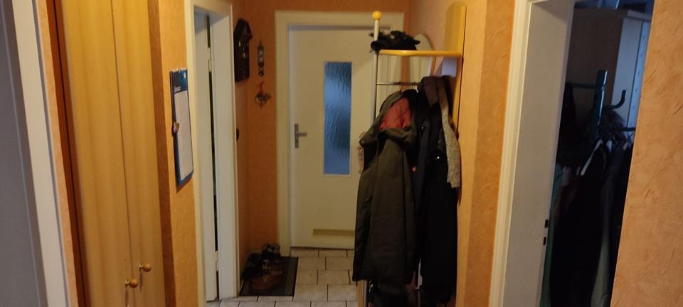 Helle, ruhige, renovierte, 3-Zi-Whg, EG, gute Lage nähe U-Bahn 3 zimmer