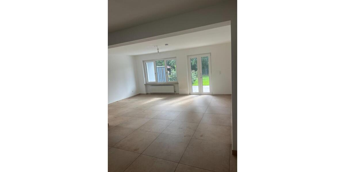 Reihenhaus Nürnberg Katzwang - 6.5 Zimmer, 132 m&sup2;, 498.000&euro; | Angebot:25310767