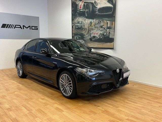 Alfa Romeo Giulia 82.584 km 27.965 € Nürnberg 90411