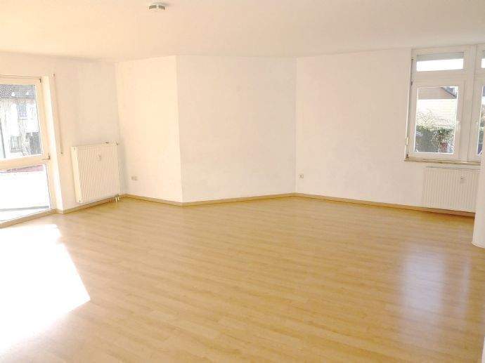 Etagenwohnung Nürnberg Eibach - 3 Zimmer, 98 m&sup2;, 1.300&euro; | Angebot:25567109