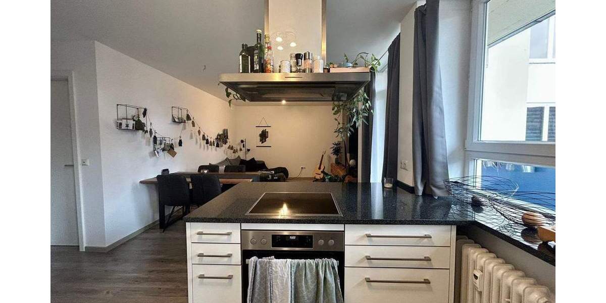 Etagenwohnung Nürnberg Steinbühl - 2 Zimmer, 65 m&sup2;, 1.000&euro; | Angebot:26359112