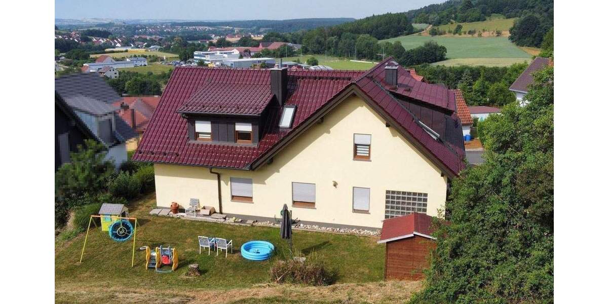 Etagenwohnung Eckental Forth - 3 Zimmer, 120 m&sup2;, 395.000&euro; | Angebot:25815145