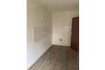Renovierte, gemütliche 2-Zimmer-Erdgeschoss-Wohnung mit Balkon ab sofort frei!