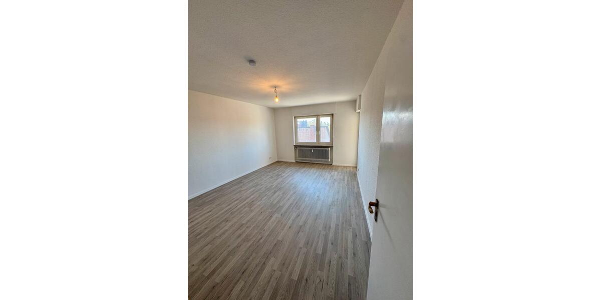 Etagenwohnung Zirndorf - 3 Zimmer, 88 m&sup2;, 1.000&euro; | Angebot:26681388