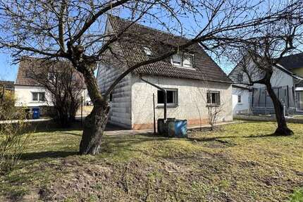 Haus zum Kaufen in Nürnberg 319.650 € 80 m² 3 zimmer