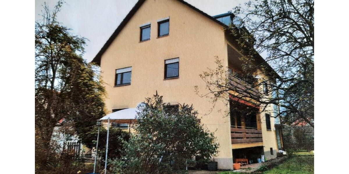Etagenwohnung Leinburg - 3 Zimmer, 87 m&sup2;, 890&euro; | Angebot:25711945