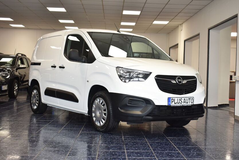 Opel Combo 38.365 km 12.670 € Nürnberg 90431