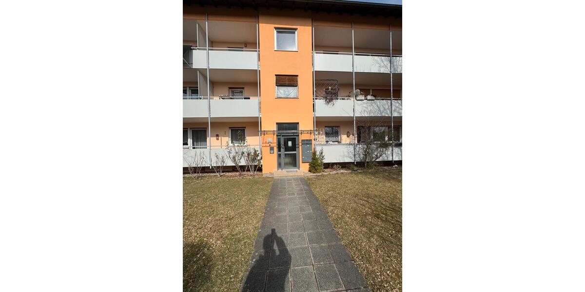 Hochparterre Feucht - 3 Zimmer, 79 m&sup2;, 275.000&euro; | Angebot:27137559