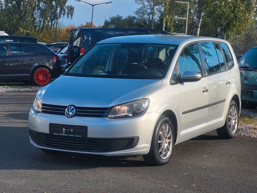 VW Touran 172.000 km 5.490 € Oberasbach 90522