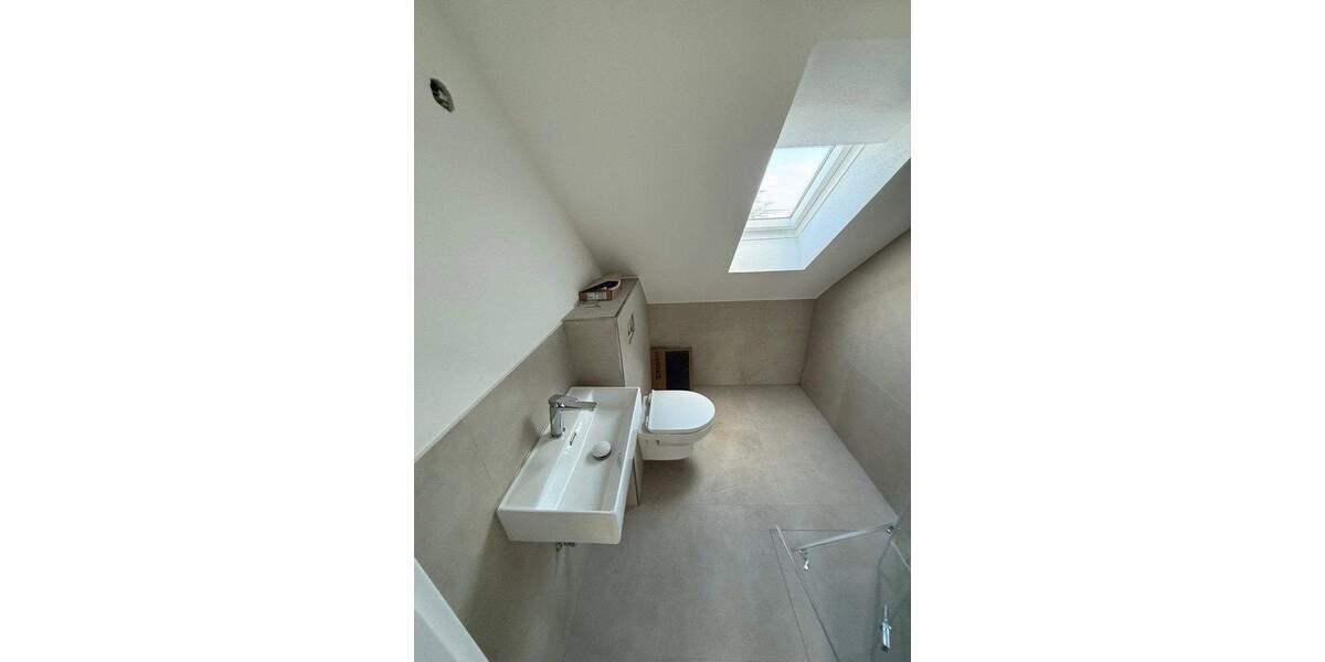 Etagenwohnung Erlangen Sieglitzhof - 4 Zimmer, 15 m&sup2;, 390&euro; | Angebot:25414542