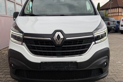 Renault Trafic 176.092 km 7.900 &euro; Roth 91154
