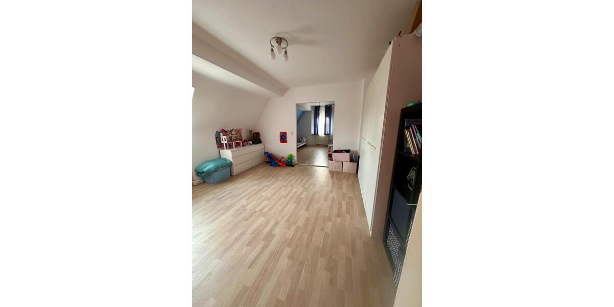 Dachgeschoßwohnung Nürnberg Gaismannshof - 6 Zimmer, 105 m&sup2;, 1.575&euro; | Angebot:26199524