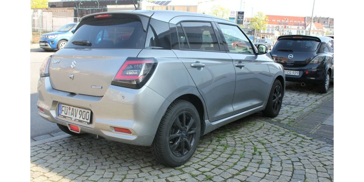 Suzuki Swift 1.2 Dualjet Hybrid 61 kW Comfort+ 14.500 km 18.990 &euro; Fürth 90763