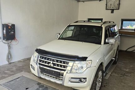 Mitsubishi Pajero 173.069 km 20.600 &euro; Großhabersdorf 90613