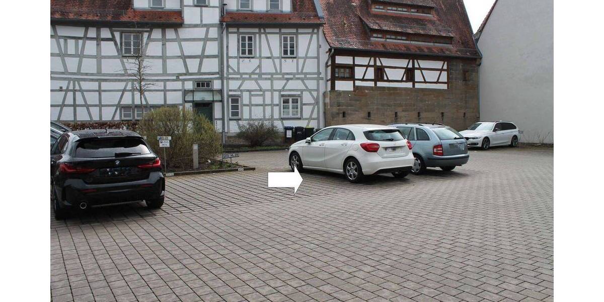 Etagenwohnung Forchheim - 2 Zimmer, 94 m&sup2;, 940&euro; | Angebot:26171225