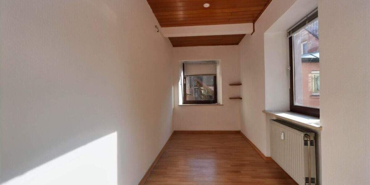 Etagenwohnung Schwabach - 4 Zimmer, 80 m&sup2;, 169.000&euro; | Angebot:25779481