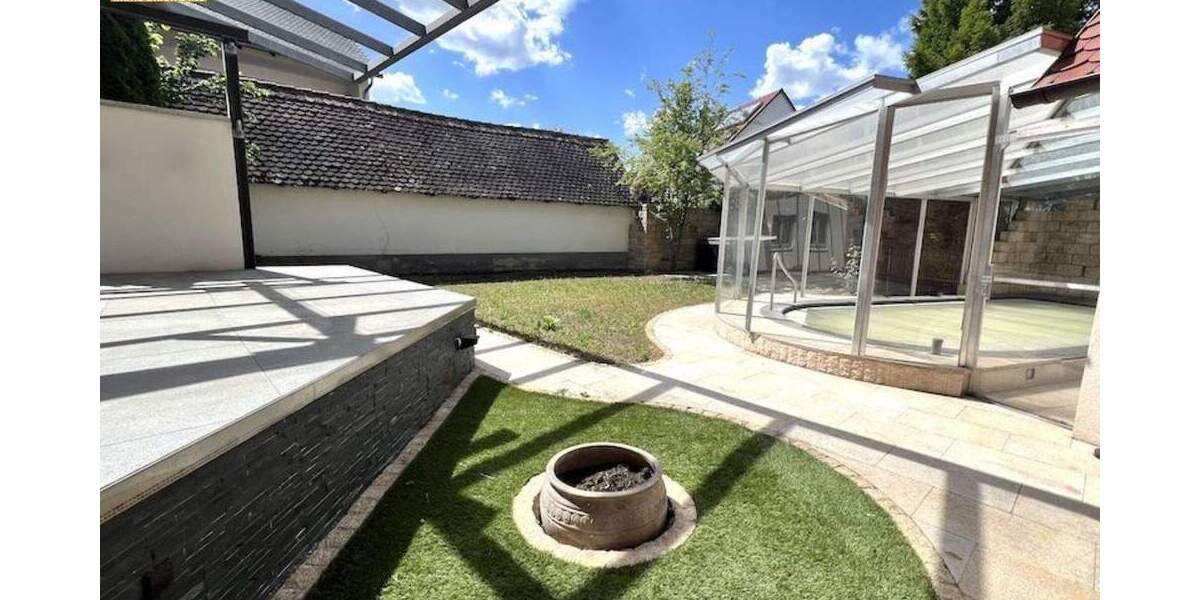 Einfamilienhaus Schwabach - 6 Zimmer, 241 m&sup2;, 990.000&euro; | Angebot:25735679