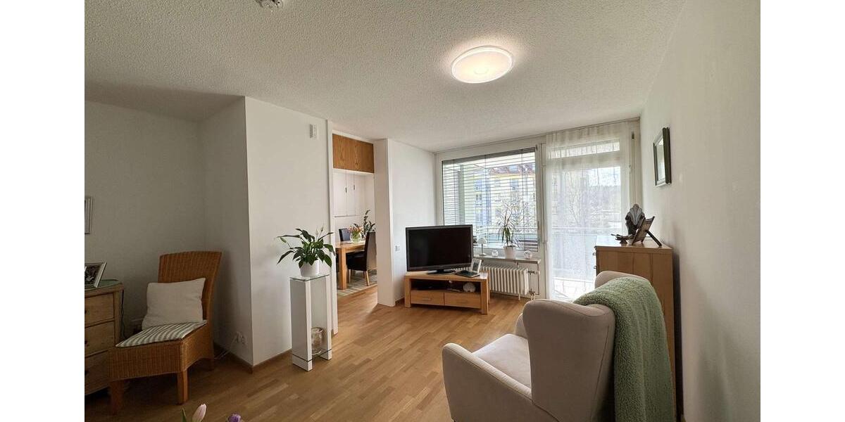 Etagenwohnung Nürnberg Erlenstegen - 3 Zimmer, 60 m&sup2;, 750&euro; | Angebot:26253175