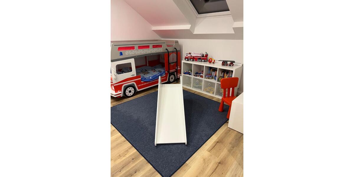 Einfamilienhaus Neunkirchen am Brand - 13 Zimmer, 320 m&sup2;, 3.200&euro; | Angebot:27613156