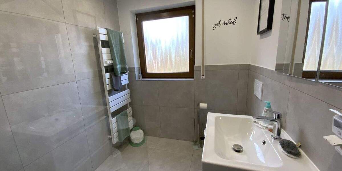 Mehrfamilienhaus, Wohnhaus Forchheim - 6 Zimmer, 147 m&sup2;, 549.000&euro; | Angebot:25742938