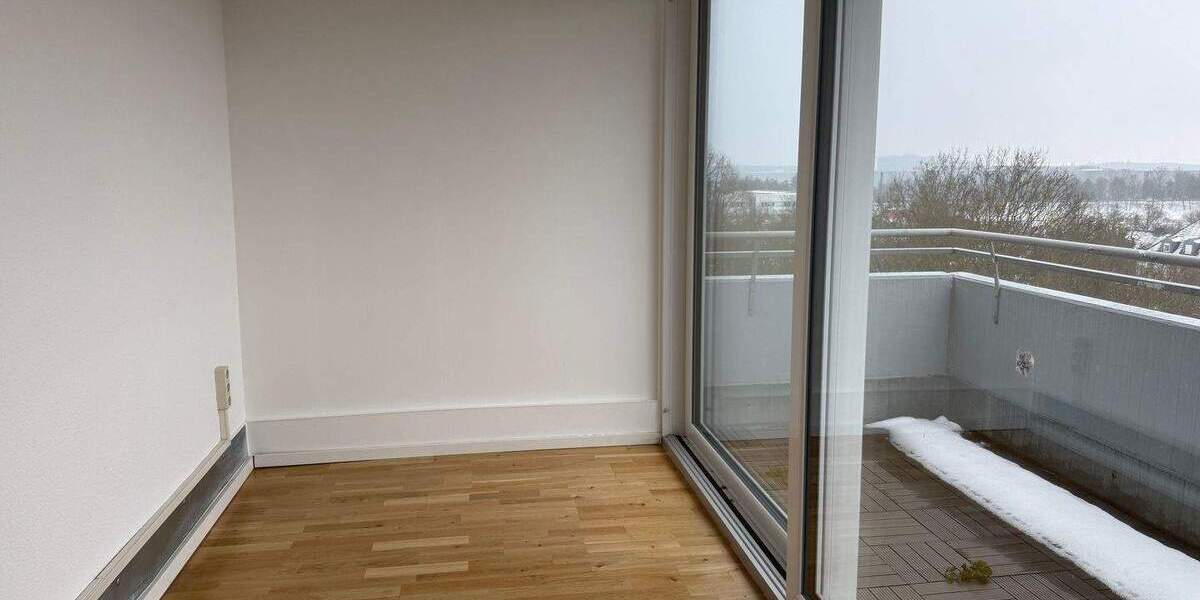 Etagenwohnung Nürnberg Röthenbach b Schweinau - 2 Zimmer, 80 m&sup2;, 280.000&euro; | Angebot:25703825