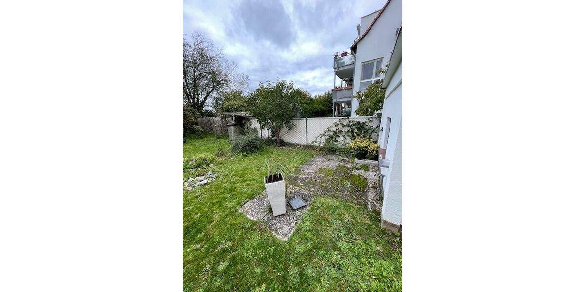 ***NEUES JAHR NEUE WOHNUNG...die RUHE SPÜREN...tolle Dachwohnung...EINBAUKÜCHE*** 3 zimmer