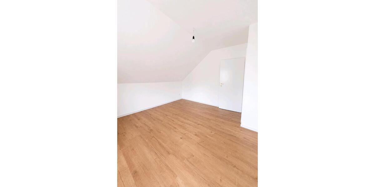 Dachgeschoßwohnung Allersberg Eismannsdorf - 2 Zimmer, 59 m&sup2;, 783&euro; | Angebot:26657201