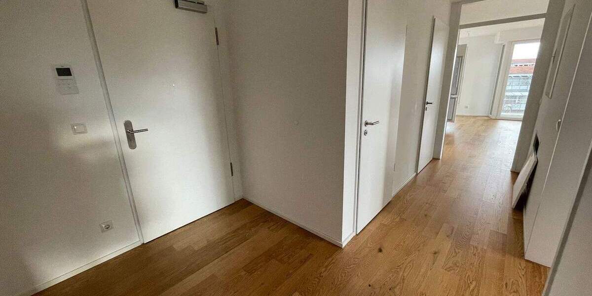 Jetzt oder nie: Neuwertige 3-Zimmer-Wohnung mit EBK und Stellplatzmöglichkeit! 3 zimmer