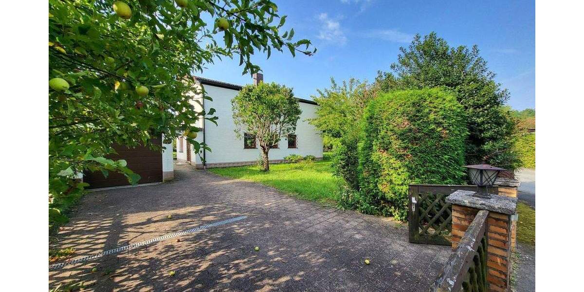 Großzügiges Grundstück in exklusiver Lage in Rathsberg bei Erlangen zimmer