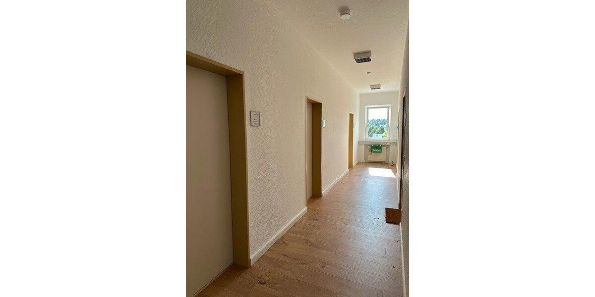 Terrassenwohnung Wendelstein - 7 Zimmer, 200 m&sup2;, 390.000&euro; | Angebot:27092661