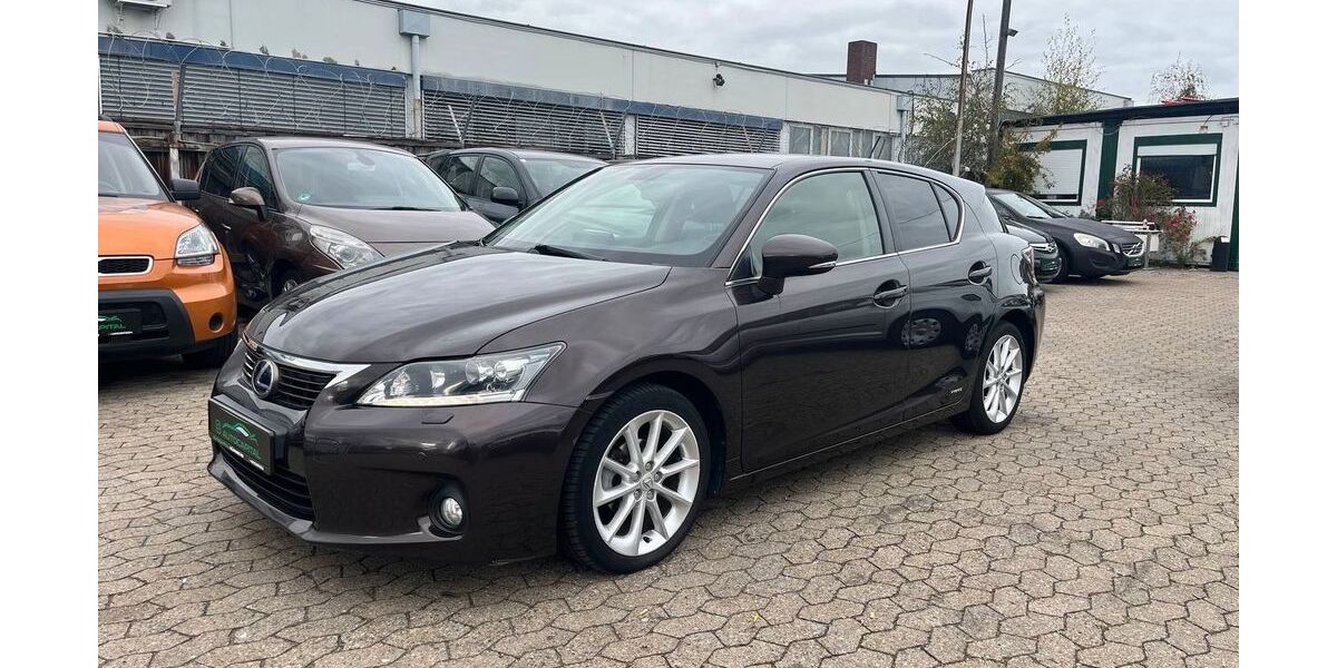 Lexus Andere 191.000 km 9.490 &euro; Nürnberg 90439