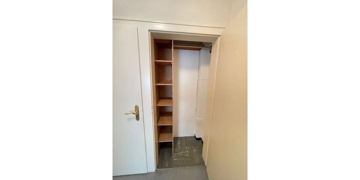 Mögeldorf: Doppelhaushälfte als 2-Familienhaus mit Doppel-Garage und großem Garten 6 zimmer