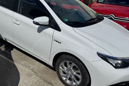 Toyota Auris 133.500 km 9.475 &euro; Fürth 90763