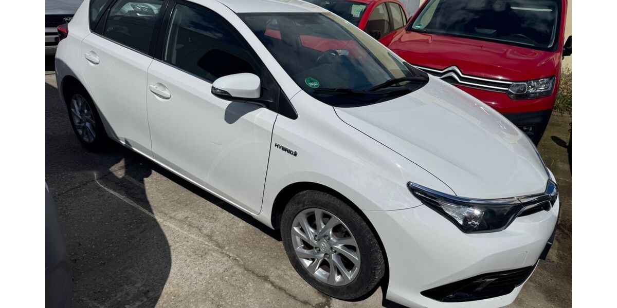 Toyota Auris 133.500 km 9.475 &euro; Fürth 90763