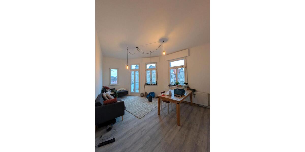 Dachgeschoßwohnung Nürnberg Kleinweidenmühle - 23 Zimmer, 180 m&sup2;, 630&euro; | Angebot:25657048