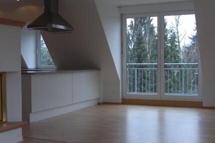 Traum Maisonettewohnung teilmöbliert mit 3 Balkonen, Einbauküche 3 zimmer