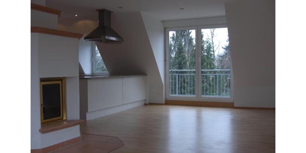 Traum Maisonettewohnung teilmöbliert mit 3 Balkonen, Einbauküche 3 zimmer