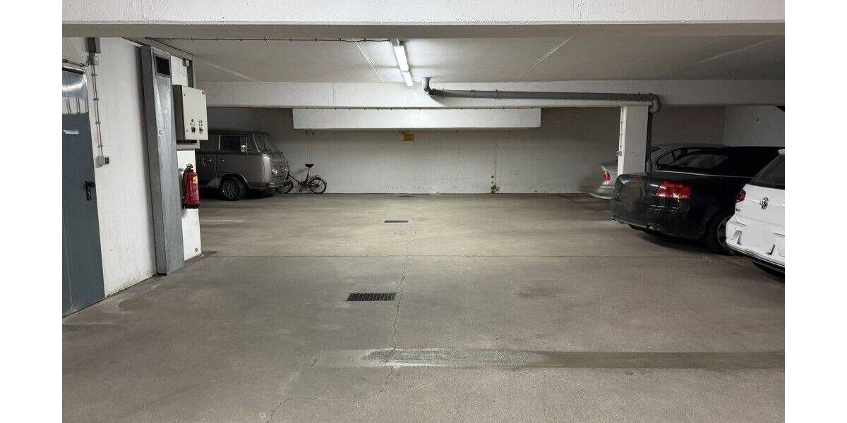 Etagenwohnung Nürnberg Maxfeld - 3 Zimmer, 94 m&sup2;, 1.350&euro; | Angebot:26893237